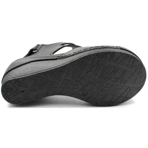 &Alpha;&nu;&alpha;&tau;&omicron;&mu;&iota;&kappa;ό &Gamma;&upsilon;&nu;&alpha;&iota;&kappa;&epsilon;ί&omicron; &Pi;έ&delta;&iota;&lambda;&omicron;  - &Mu;&alpha;ύ&rho;&omicron; 2117