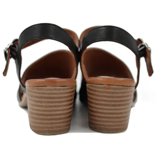 &Alpha;&nu;&alpha;&tau;&omicron;&mu;&iota;&kappa;ό &Gamma;&upsilon;&nu;&alpha;&iota;&kappa;&epsilon;ί&omicron; &Pi;έ&delta;&iota;&lambda;&omicron;  - &Mu;&alpha;ύ&rho;&omicron; 2138