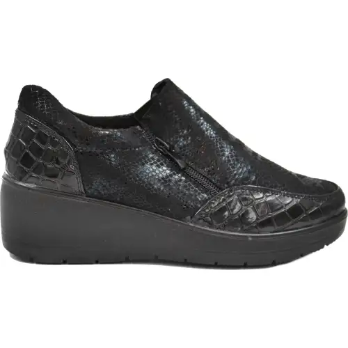  &Alpha;&nu;&alpha;&tau;&omicron;&mu;&iota;&kappa;ό &Gamma;&upsilon;&nu;&alpha;&iota;&kappa;&epsilon;ί&omicron; &Pi;&alpha;&pi;&omicron;ύ&tau;&sigma;&iota; &Delta;&epsilon;&rho;&mu;ά&tau;&iota;&nu;&omicron; - &Mu;&alpha;ύ&rho;&omicron; &Kappa;&rho;&omicron;&kappa;ό 1571