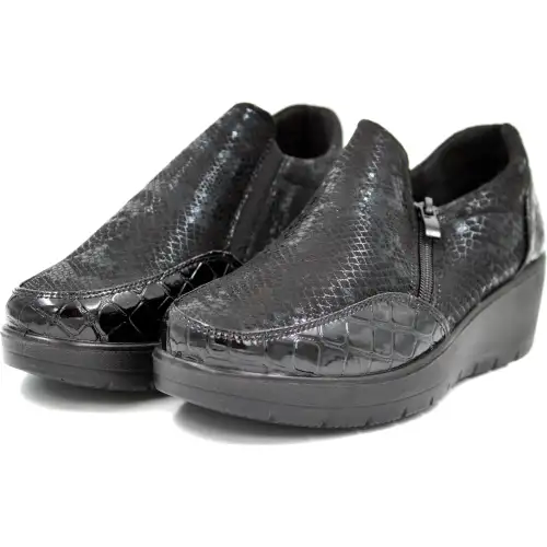  &Alpha;&nu;&alpha;&tau;&omicron;&mu;&iota;&kappa;ό &Gamma;&upsilon;&nu;&alpha;&iota;&kappa;&epsilon;ί&omicron; &Pi;&alpha;&pi;&omicron;ύ&tau;&sigma;&iota; &Delta;&epsilon;&rho;&mu;ά&tau;&iota;&nu;&omicron; - &Mu;&alpha;ύ&rho;&omicron; &Kappa;&rho;&omicron;&kappa;ό 1571