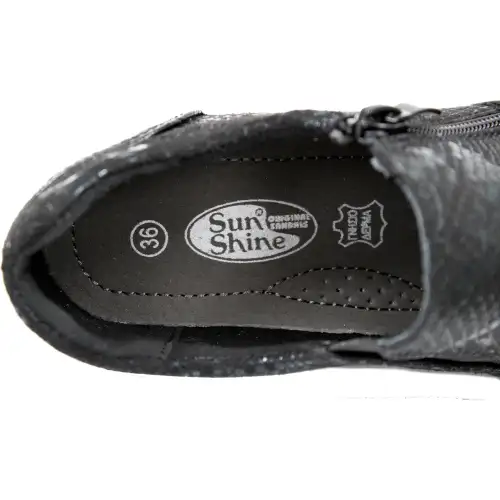  &Alpha;&nu;&alpha;&tau;&omicron;&mu;&iota;&kappa;ό &Gamma;&upsilon;&nu;&alpha;&iota;&kappa;&epsilon;ί&omicron; &Pi;&alpha;&pi;&omicron;ύ&tau;&sigma;&iota; &Delta;&epsilon;&rho;&mu;ά&tau;&iota;&nu;&omicron; - &Mu;&alpha;ύ&rho;&omicron; &Kappa;&rho;&omicron;&kappa;ό 1571