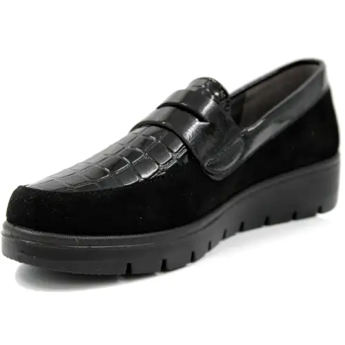  &Alpha;&nu;&alpha;&tau;&omicron;&mu;&iota;&kappa;ό &Gamma;&upsilon;&nu;&alpha;&iota;&kappa;&epsilon;ί&omicron; &Pi;&alpha;&pi;&omicron;ύ&tau;&sigma;&iota; &Delta;&epsilon;&rho;&mu;ά&tau;&iota;&nu;&omicron; - &Mu;&alpha;ύ&rho;&omicron; 1573