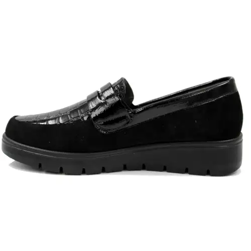  &Alpha;&nu;&alpha;&tau;&omicron;&mu;&iota;&kappa;ό &Gamma;&upsilon;&nu;&alpha;&iota;&kappa;&epsilon;ί&omicron; &Pi;&alpha;&pi;&omicron;ύ&tau;&sigma;&iota; &Delta;&epsilon;&rho;&mu;ά&tau;&iota;&nu;&omicron; - &Mu;&alpha;ύ&rho;&omicron; 1573