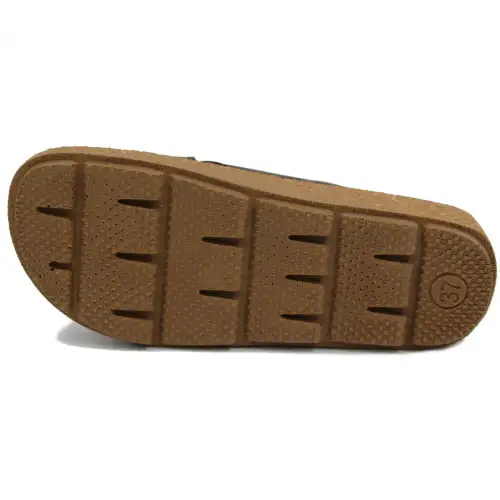 &Alpha;&nu;&alpha;&tau;&omicron;&mu;&iota;&kappa;ή &Gamma;&upsilon;&nu;&alpha;&iota;&kappa;&epsilon;ί&alpha; &Pi;&alpha;&nu;&tau;ό&phi;&lambda;&alpha; - &Mu;&alpha;ύ&rho;&eta; 1146