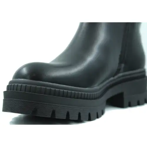 712 &Mu;&Alpha;&Upsilon;&Rho;&Omicron; &Eta;