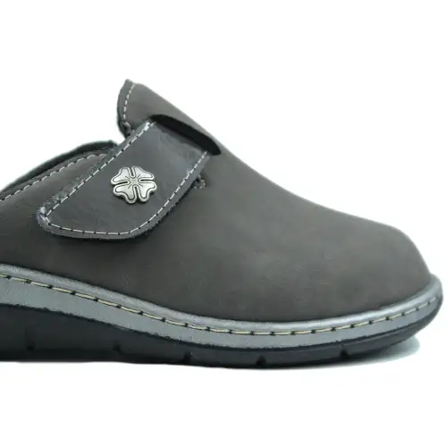 977 &Gamma;&Kappa;&Rho;&Iota; &Delta;